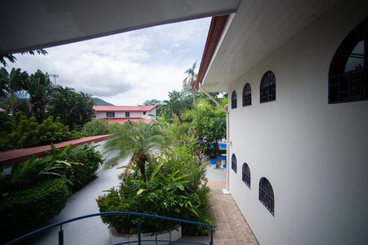 La Perlita Jacó Exterior foto